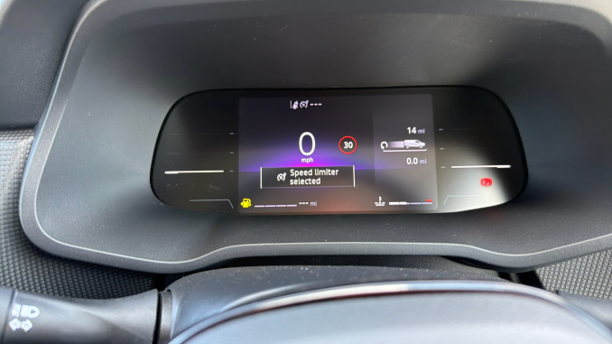 Renault Trafic Swb Diesel SL30 Blue dCi 130 Advance [Safety] Van - Image 34